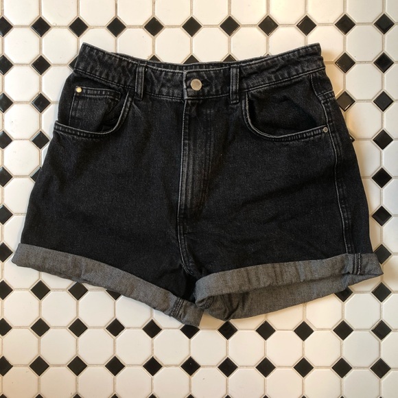 ZARA TRF Black High Waisted Denim Shorts - Picture 2 of 6
